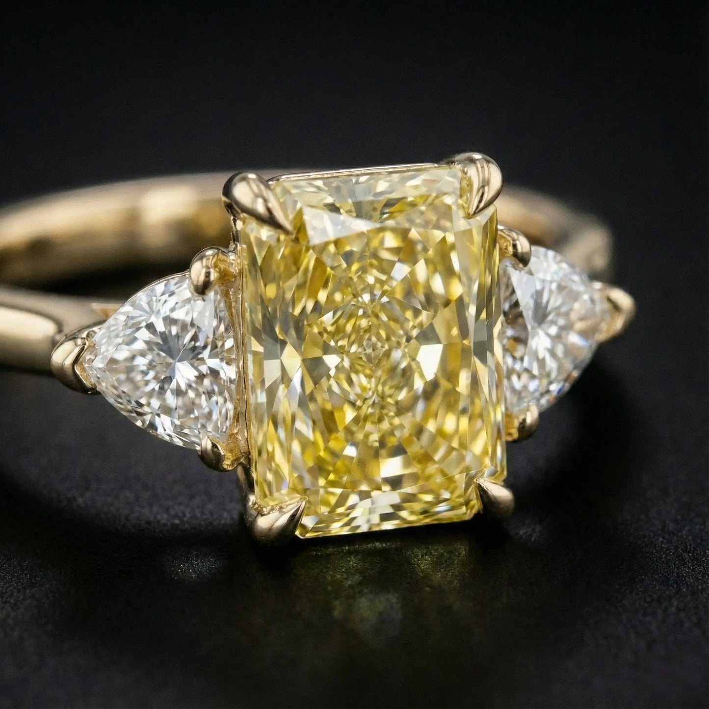 Aurora Royale Radiant Ring - Auvra Diamonds