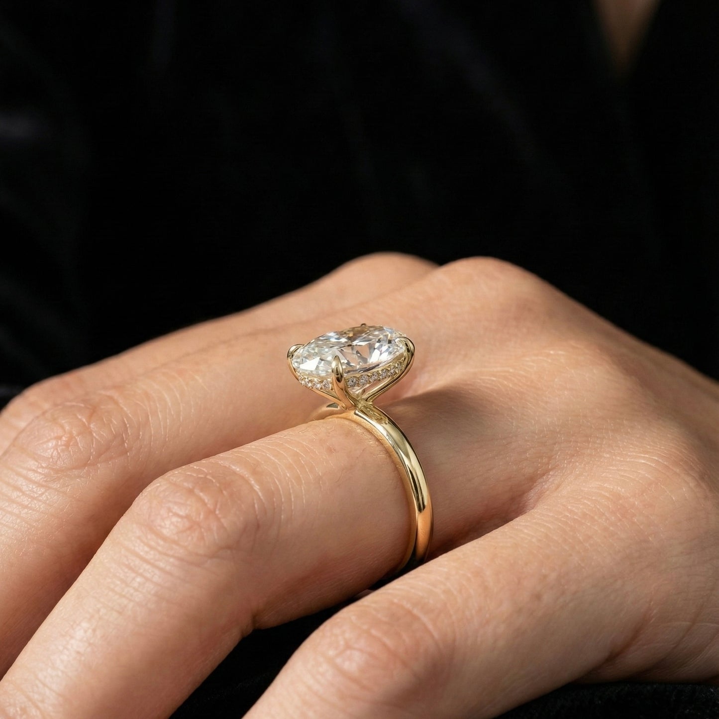 Aurélia Oval Grace Ring - Auvra Diamonds